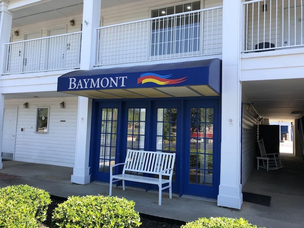 Baymont By Wyndham Greenwood Esterno foto